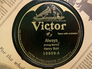 small_victor 19959 a.webp